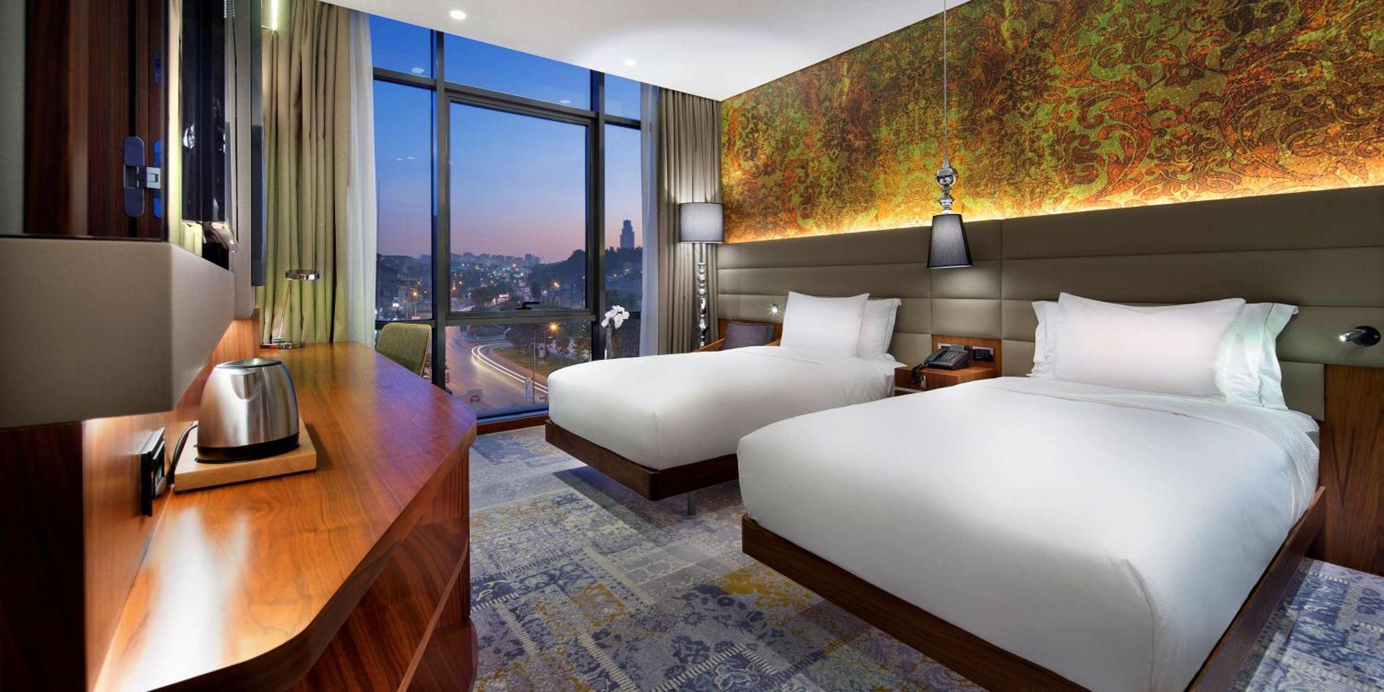 Doubletree By Hilton Istanbul - Piyalepasa Istambul Exterior foto