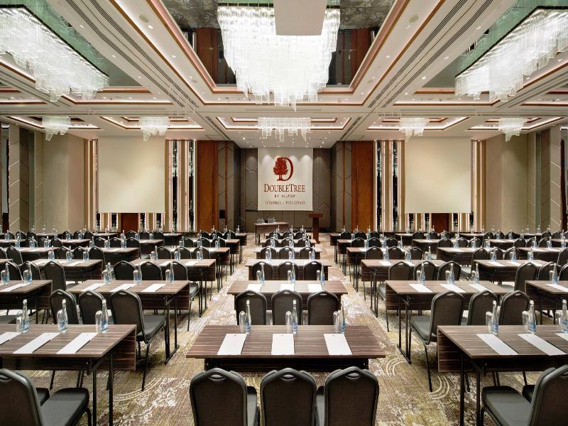 Doubletree By Hilton Istanbul - Piyalepasa Istambul Exterior foto The ballroom